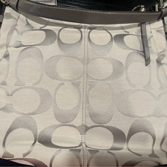 Coach Signature Shoulder Bag in Gray and Cream - Picture 3 of 8